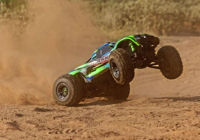 טרקסס מאקסס אולטימט בראשלס 4X4 ירוקה מוכן לנסיעה