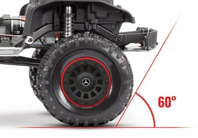 88096-4-Mercedes-G63-6x6-approach-angle