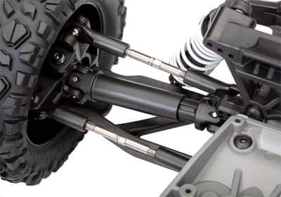 67076-4-Rustler-4x4-VXL-Axles-closeup-IMG_0819